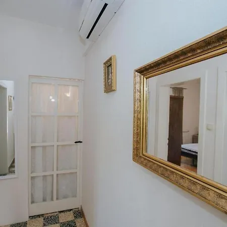 Nyaraló House Rusula Vrsine