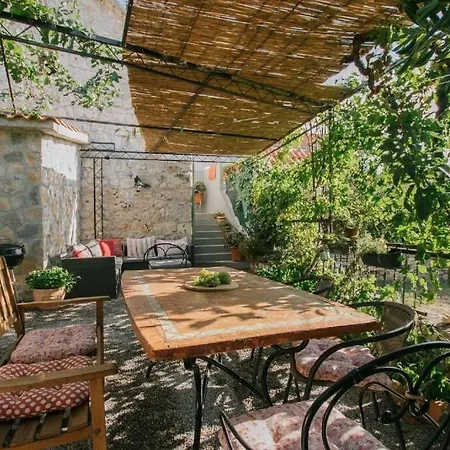 House Rusula * Vrsine